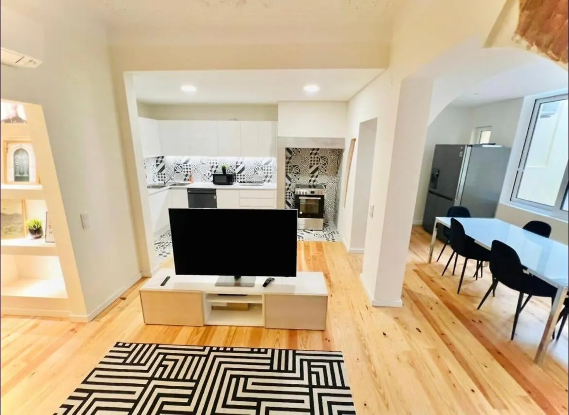 Lisbon City Center 3 Bedroom Flat Next To Avenida Liberdade