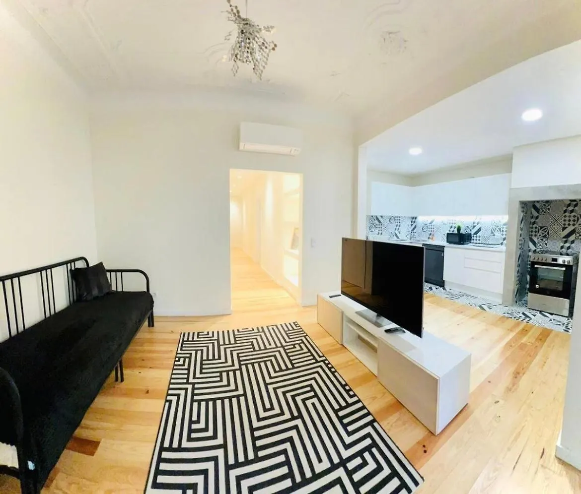 Lisbon City Center 3 Bedroom Flat Next To Avenida Liberdade Portugal